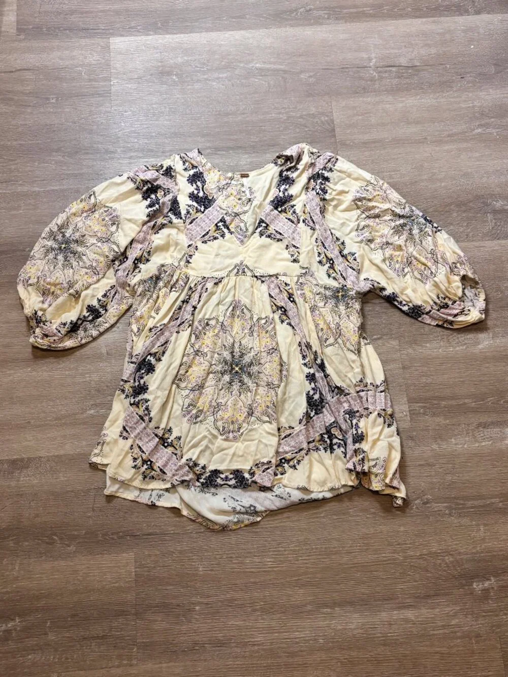 Free People Boho Tunic Size Small Paisley Print Cream Puff Sleeve